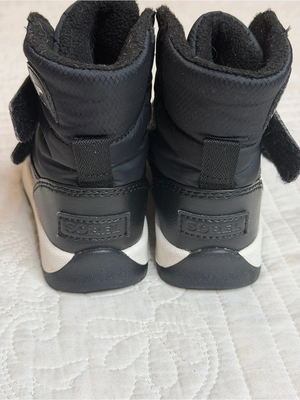 Sorel Whitney II Strap Boots Toddler Kids 7 Snow Waterproof Boot Black & White